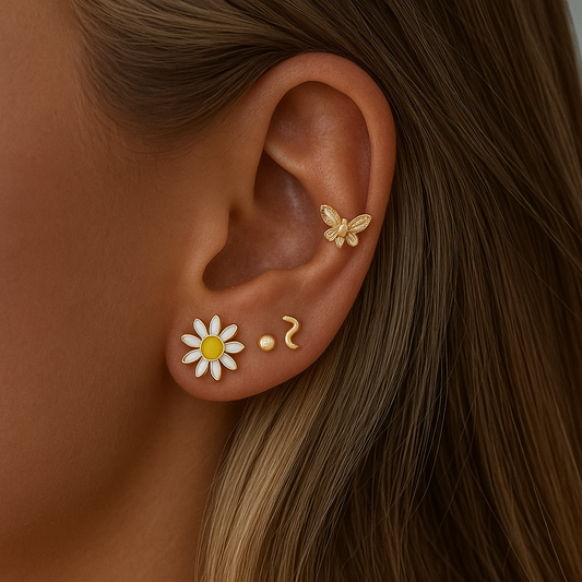 Daisy Luxe Enamel Studs